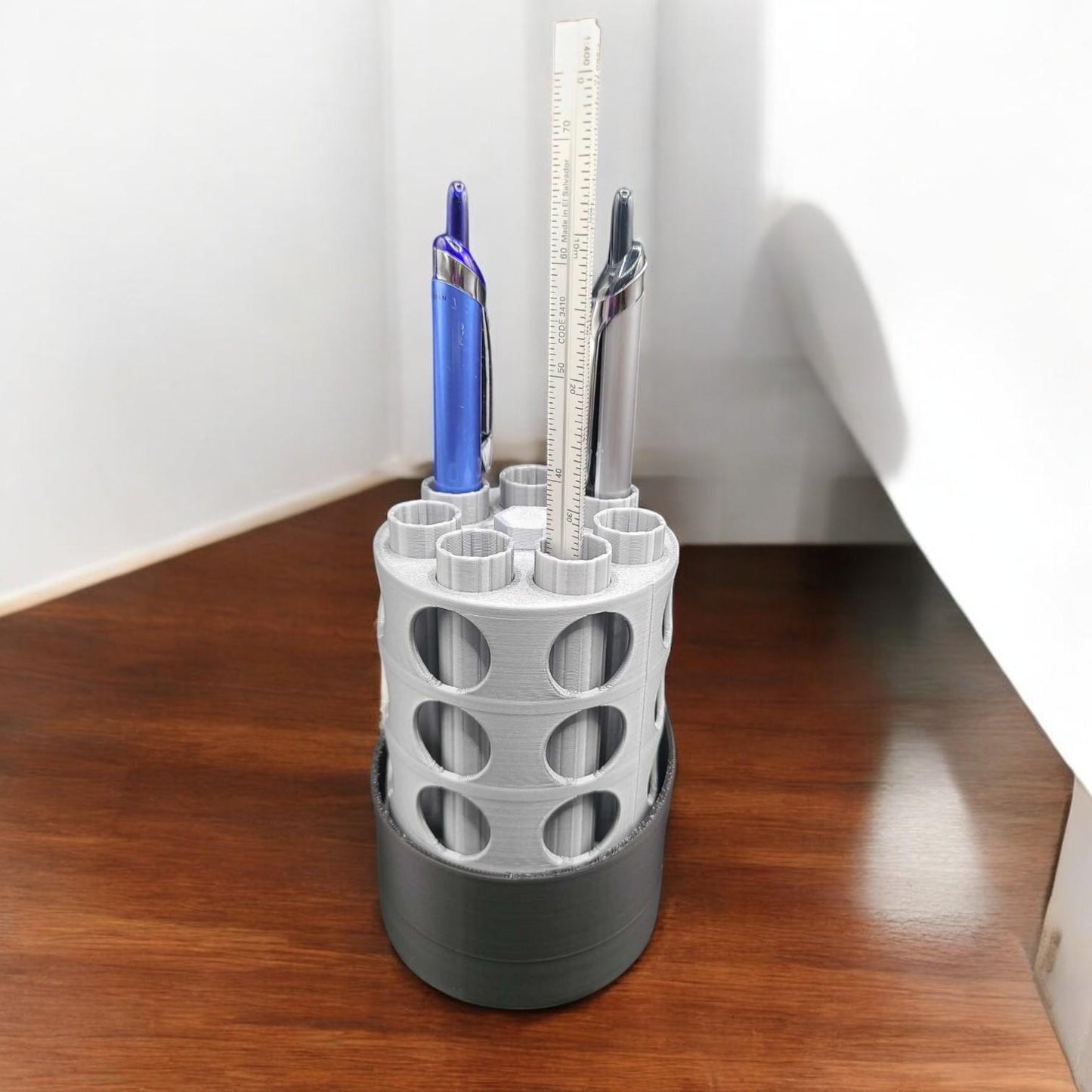A-10 Warthog Pen Holder | Spins & Goes BRRRTTT